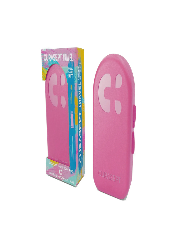 CURASEPT TRAVEL FUXIA 1 SPAZZOLINO + 1 DENTIFRICIO 20 ML + 3 PICKS - Farmacia De Pasquale