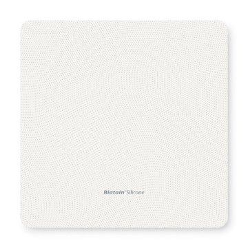MEDICAZIONE BIATAIN IN SCHIUMA DI POLIURETANO ASSORBENTE SENZA BORDO IN SILICONE 10X20CM 5 PEZZI - Farmacia De Pasquale